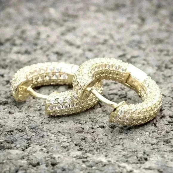 New 18k Yellow Gold Diamond Huggies - Picture 4 of 5